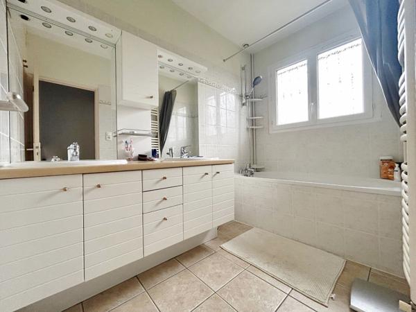 Maison Aussonne 7 pièce(s) 181m2 sur 871 m² de terrain