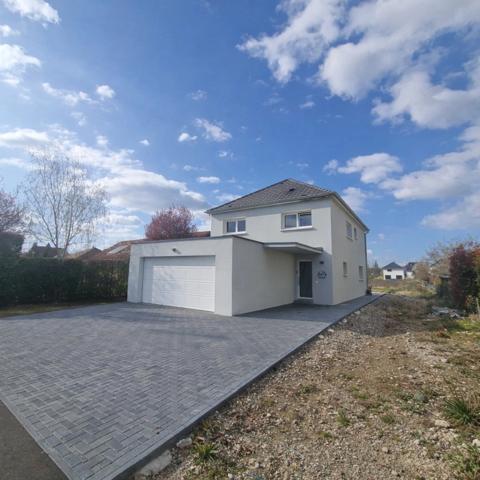 HÉGENHEIM (68) – Villa haut de gamme à 800 m de la Suisse