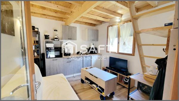 Fort potentiel et caractère Maison T4 de 105m² et son studio attenant de 20m², une terrasse, un jardin 144m², un abri jardin,  proche de la gare.