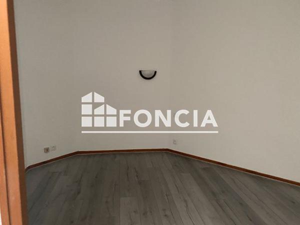 Location Appartement 3 pièces 63.13 m² - 3 PLACE JEAN JAURES Tarbes 65000