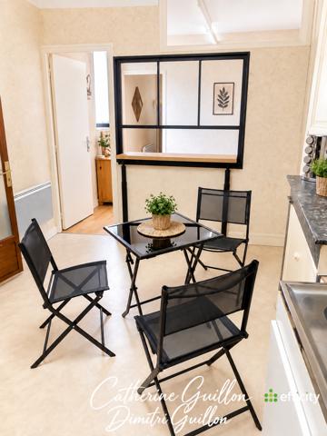 Immeuble
         8 pièces
        - 258 m² 477 000 € *