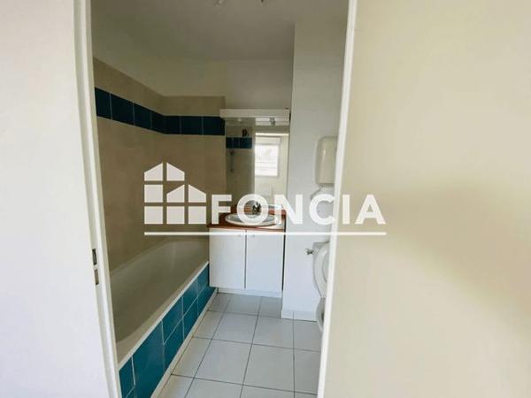 Location Appartement 2 pièces 41.4 m² - 45 Boulevard Edouard Lacour, Agen 47000
