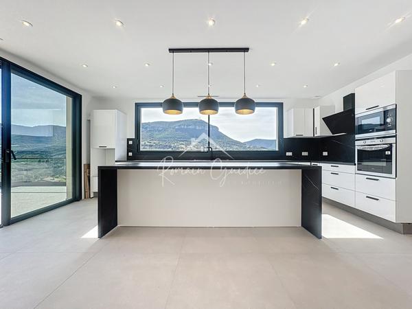 Millau (12100) VILLA DE PRESTIGE NEUVE DE 124 M²