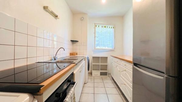 QUIMPER (29) - Appartement T3 de 72 m² habitable - Terrasse - Jardin - Garage privé.