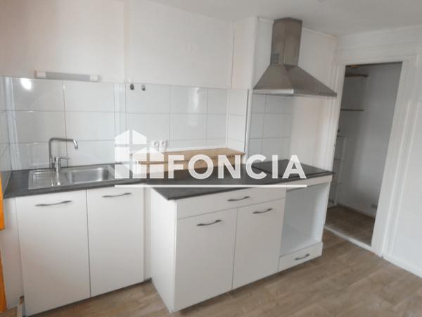 Location Appartement 2 pièces 40.85 m² - 26 RUE MONTGOLFIER Voiron 38500