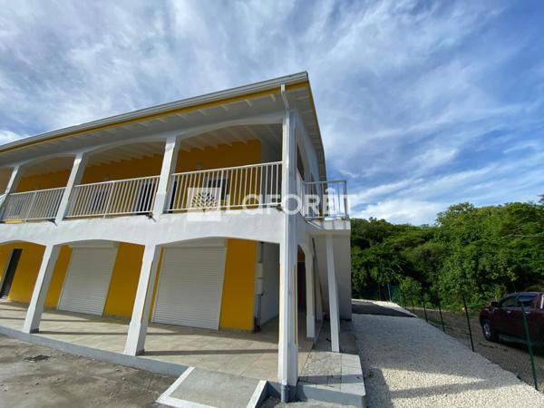 Location bureau Saint-François - 29 m² - 870 €/mois