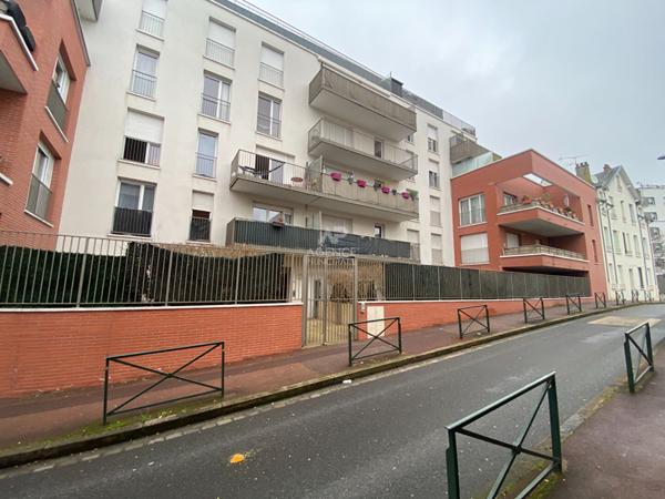 Appartement Nanterre 5 pièce(s) 82 m2 €459 000 ** - Référence 15066