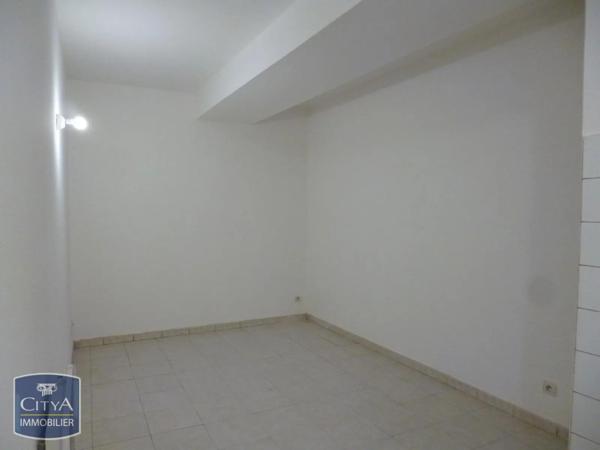 Appartement à louer 1 pièce 35.68m² Nîmes (30000)