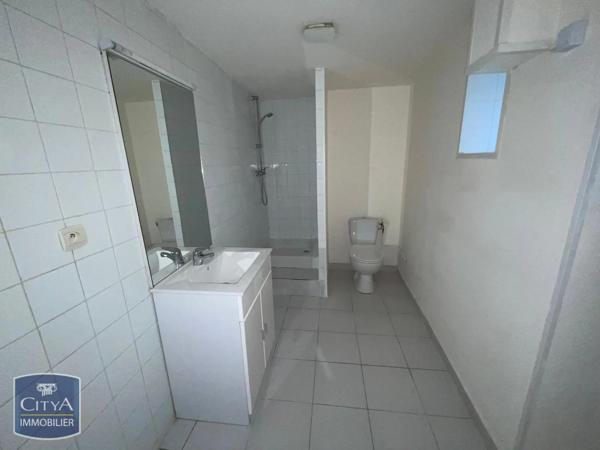Appartement à louer 1 pièce 35.68m² Nîmes (30000)