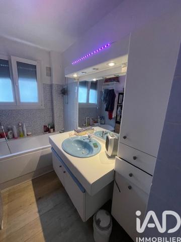 Appartement à vendre 4 pièces 74 m² Saint-Fargeau-Ponthierry