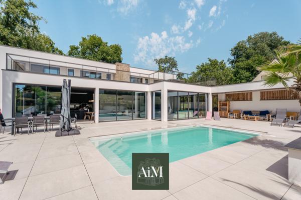 Maison de prestige à vendre à Vannes – Villa contemporaine de 350 m² avec piscine
