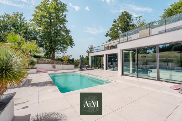 Maison de prestige à vendre à Vannes – Villa contemporaine de 350 m² avec piscine