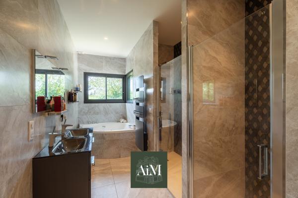 Maison de prestige à vendre à Vannes – Villa contemporaine de 350 m² avec piscine