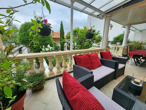 Superbe maison 6 pièces à vendre à Colombes - 211 m² d'espace et confort , Colombes Superbe maison 6 pièces à vendre à Colombes - 211 m² d'espace et confort , Colombes