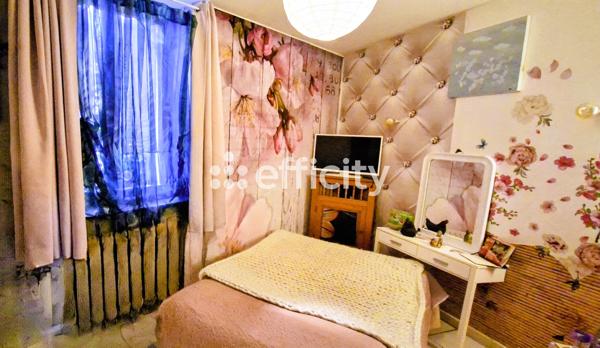 Appartement
         3 pièces
        - 53 m² 145 000 € *