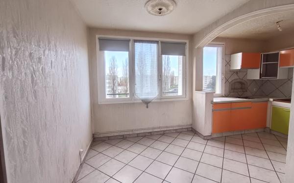 Appartement à vendre    3 pièces • 71 m2 Chauny