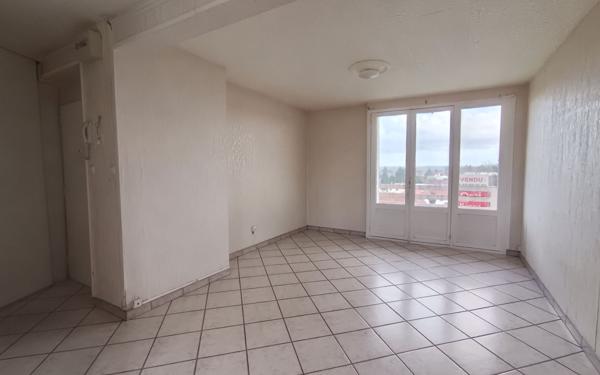 Appartement à vendre    3 pièces • 71 m2 Chauny