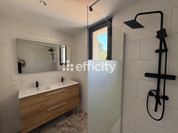 Maison
         4 pièces
        - 121 m² Bien prestige 775 000 € *