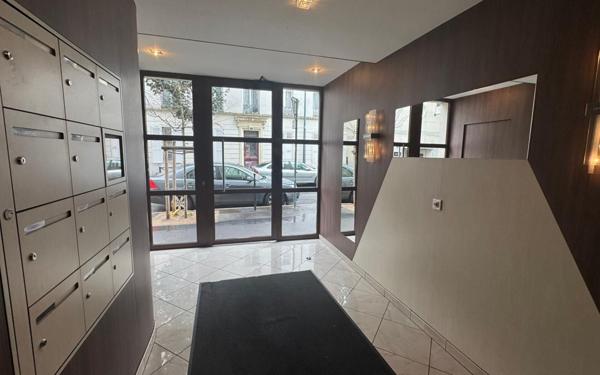 Appartement à vendre    3 pièces • 63 m2 Clichy