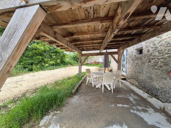 CASTERA-LECTOUROIS (32700) Maison de 185 m² de surface au sol sur 2 niveaux et terrain de 2868 m².