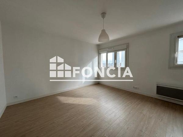 Location Studio 29.5 m² - 1 RUE ARMORIQUE Brest 29200