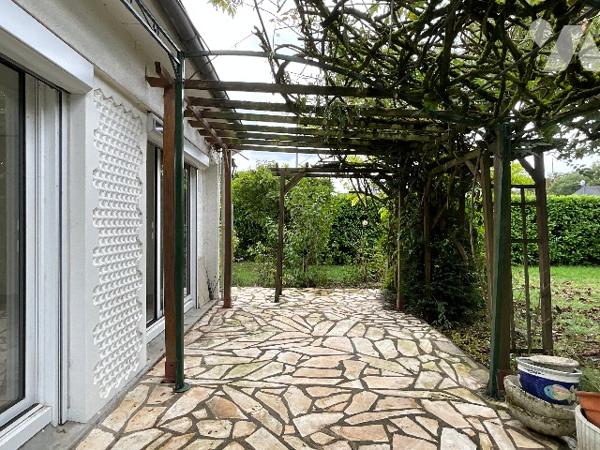 NAZELLES-NEGRON (37530) - Maison de 136 m² - Proche commerces et gare