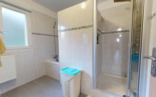 Maison à vendre    6 pièces • 160 m2 Rillieux-la-Pape