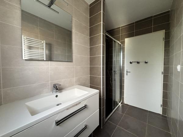 Maison
                                                                                                                                                                                                                                                                                                                        5 pièce(s)                                                                                                                                                                                                          4 chambre(s)                                                                                                                                                                                                          137.6  m²