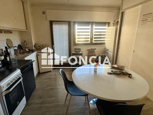 Location Appartement 3 pièces 69 m² - 7 PLACE AIME MOROT Nancy 54000
