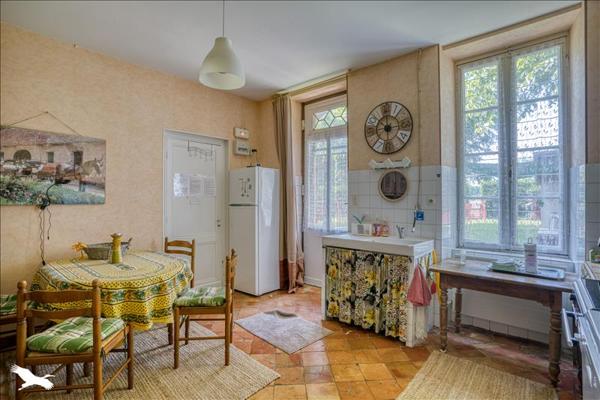 Maison à vendre |  Miramont-de-Guyenne |  9 pièces | 200 m²