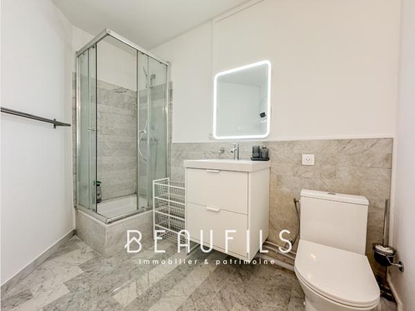 La Grande-Motte (34280) La Grande Motte - Côté Port - Appartement refait-à-neuf - Résidence emblématique - Parking privatif