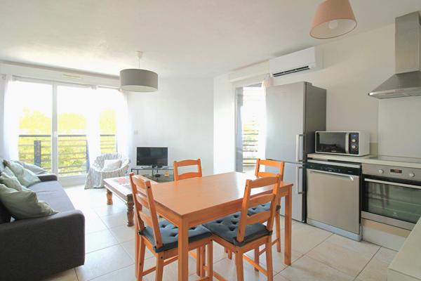 Appartement Cenon 3 pieces avec loggia et parking