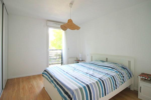 Appartement Cenon 3 pieces avec loggia et parking