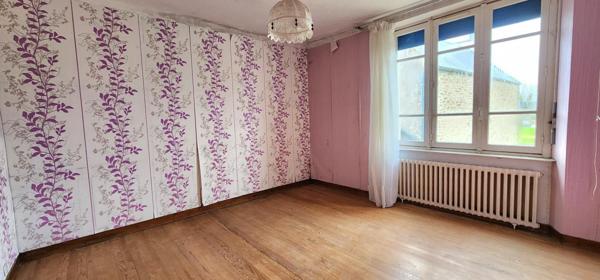 Maison de bourg à rénover.