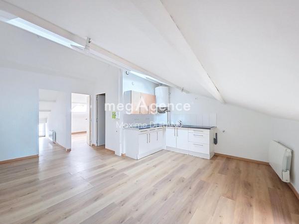 Immeuble à CHOLET, 49300 - 140m²