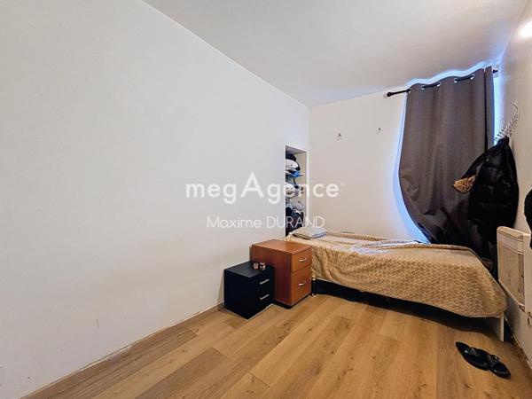 Immeuble à CHOLET, 49300 - 140m²