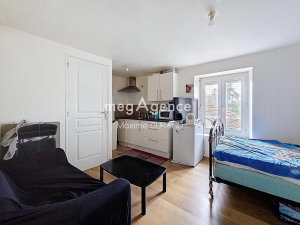 Immeuble à CHOLET, 49300 - 140m²