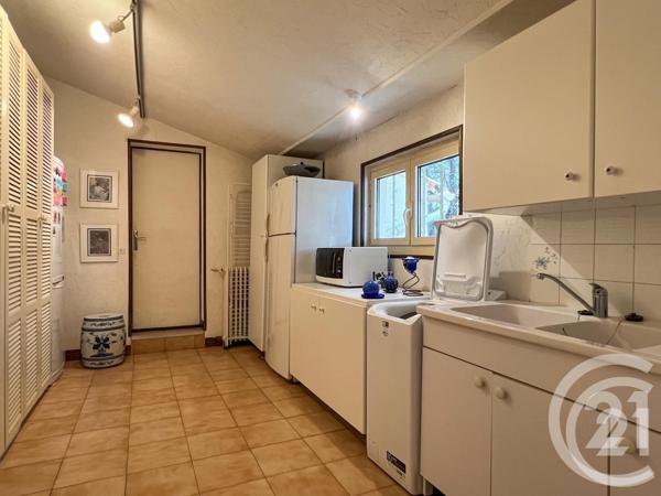 Maison à vendre  10 pièces - 239 m2 ROGNES - 13