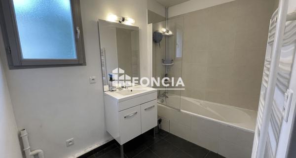 Location Appartement 2 pièces 45.83 m² - Neuville-sur-saône 69250