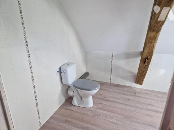 Maison à Vendre à Châtellerault (86100) en Vienne (86)

Cette maison dispose d'une surface ha...