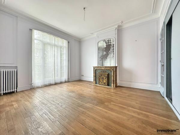 Vente Maison 225m 2 - 6 chambre(s) - Marcq en Baroeul, Croisé Laroche • Réf. VM28898