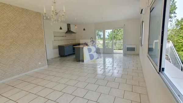 Location maison Garat (16410), 96.90m² avec 5 pièce(s) dont 3 chambre(s) sur 600.00m² de terrain. Agence Allard Brimeaud