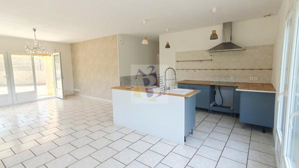 Location maison Garat (16410), 96.90m² avec 5 pièce(s) dont 3 chambre(s) sur 600.00m² de terrain. Agence Allard Brimeaud