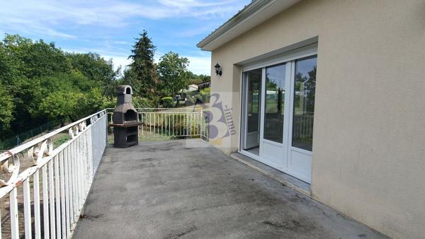 Location maison Garat (16410), 96.90m² avec 5 pièce(s) dont 3 chambre(s) sur 600.00m² de terrain. Agence Allard Brimeaud