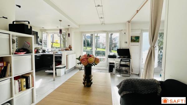 2 pièces lumineux de 38 m2 repensé en grand studio