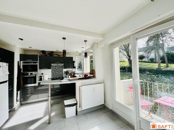 2 pièces lumineux de 38 m2 repensé en grand studio