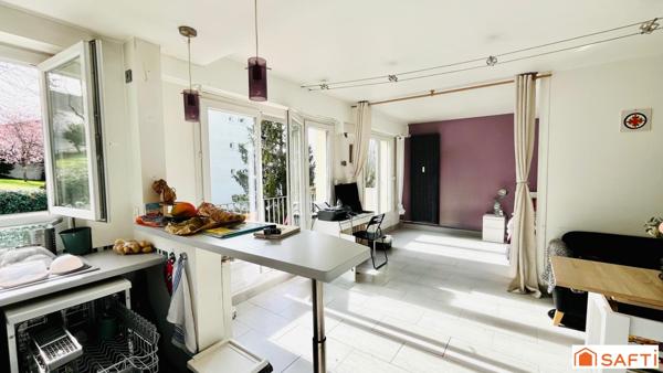 2 pièces lumineux de 38 m2 repensé en grand studio