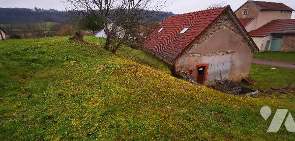 Maison faubourg de LANGRES avec terrain