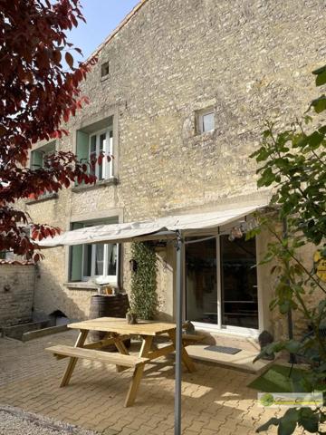 Maison de village Aigre