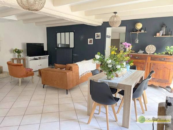 Maison de village Aigre
